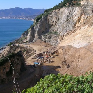 Da Portovenere a Finale, le Pietre di Liguria raccontate dal lettore Pierluigi Casalino