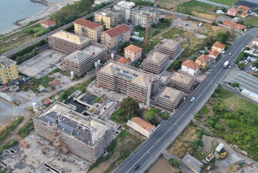 Ceriale, controlli alle Caravelle: segnalati 5 minorenni per assunzione di hashish