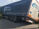 Albenga, camion in bilico nella strada per Cenesi: intervengono i Vigili del fuoco