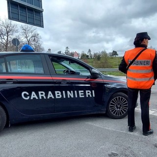 Ubriaca al volante in contromano per chilometri sulla Sp29: patente ritirata e denunciata