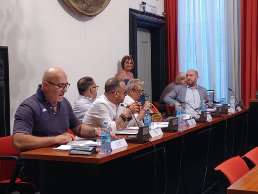 Albenga, il Pd ingauno: “Abbandono dell’aula consiliare della minoranza arrogante e ingiustificato”