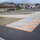 Parcheggio Pino Ferro, Varazze Domani: &quot;Mai aperto e già nel degrado&quot;. Vicesindaco Piacentini: &quot;Devono prima finire i lavori e poi cederanno l'area al comune&quot; (FOTO)