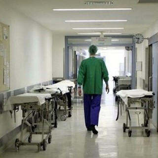 Carenza di medici, l'Asl2 proroga i contratti a 14 specializzandi fino a metà anno