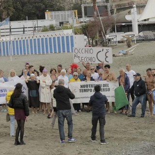 Albisola, dopo gli anni di stop per il Covid ritorna il cimento: una quarantina i partecipanti (FOTO)