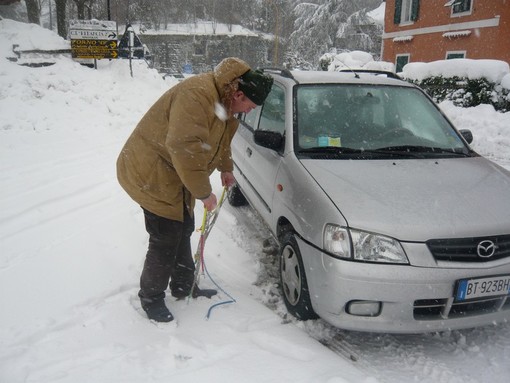 Da oggi consigliate le catene e dotazioni invernali per percorrere le strade provinciali savonesi