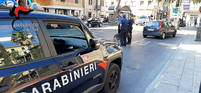 Albenga, controlli dei carabinieri: arrestati alcuni spacciatori (FOTO e VIDEO)