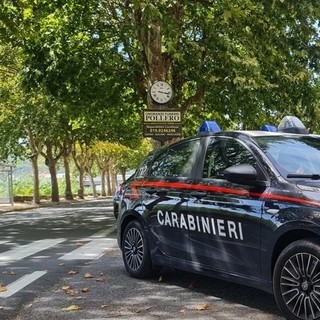 Savona, donna viene scippata e le rubano una catenina con la fede nuziale: appello per ritrovarla