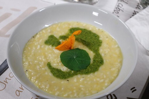 I fiori eduli di Raverabio e i prodotti di Tastee.it conquistano la Valle Bormida