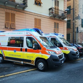 Quiliano, pedone investito da una moto: due feriti al Santa Corona