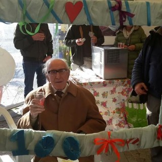 Nella foto di repertorio: un momento del 100° compleanno di Nonno Tulli