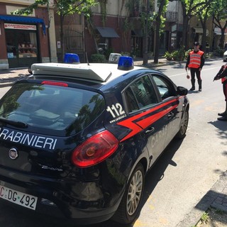 Albenga, scappa alla vista dei carabinieri: arrestato pusher marocchino