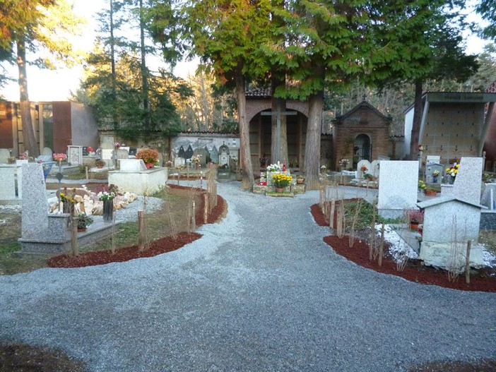 Piana Crixia, terminati i lavori di manutenzione al cimitero