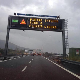 Sulla A10 Genova-Ventimiglia attenzione per:“Pietre intense fino a pioggia ligure”