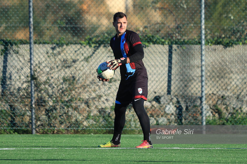 Colpo alla testa per Radu Mitu, il portiere della Vadese trasportato con l'elisoccorso al San Martino