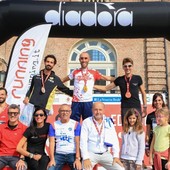 Strepitoso Carlo Cangiano: il runner di Albenga primo all’Andersen Run di Sestri Levante e alla Corsa del Re a Venaria Reale