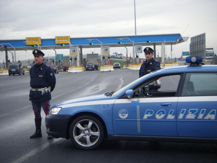 Scatta come ogni anno per le festività l'operazione 'strade sicure' della Polizia Stradale: controlli in tutta la provincia