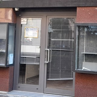 Savona, in Corso Italia sette negozi chiusi. Affitti e tasse pesano sul commercio