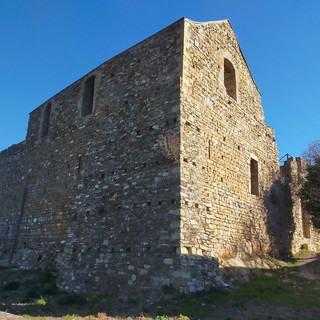 Andora, rigenerazione Borgo Castello: via libera dal Consiglio comunale per l'acquisto di ruderi e terreni dai privati