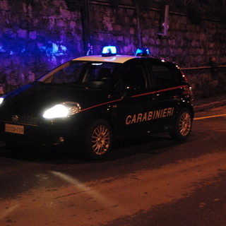 Lite fuori da una discoteca a Varazze: intervento dei carabinieri