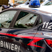 Minaccia di essere armato, apprensione in via Monti a Savona: intervento dei carabinieri e dei vigili del fuoco