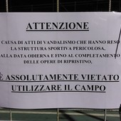 Varazze, atti vandalici nel campo sportivo di Cantalupo: il comune lo chiude per sistemarlo