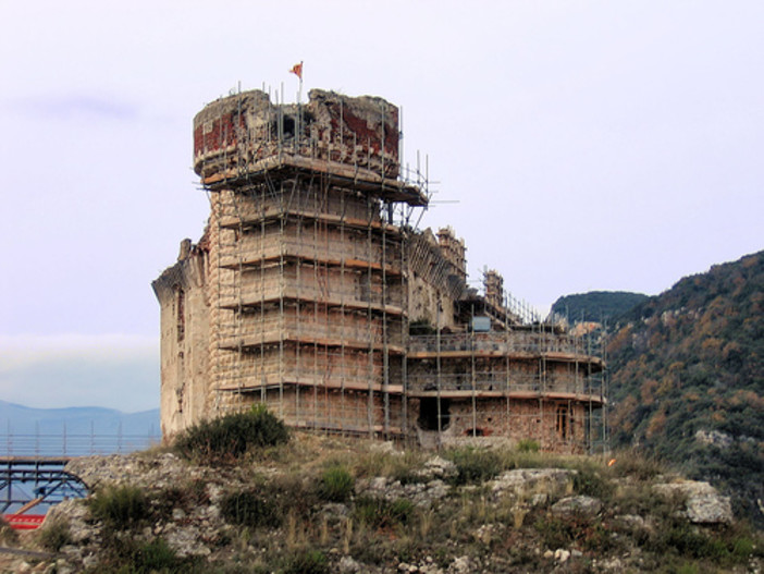 Domenica visita guidata al Castel Govone di Finale Ligure