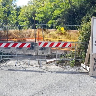 Savona, via alla Strà, i residenti: &quot;Lavori fermi per una variante d'opera che il comune non ha ancora approvato&quot;