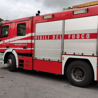 Vigili del fuoco, in poche ore oltre 100 interventi nel savonese