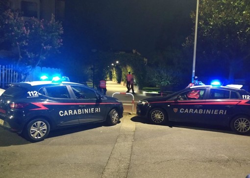 Droga pronta a essere spacciata nelle tasche e a casa: 18enne albenganese arrestato dai Carabinieri a Finale