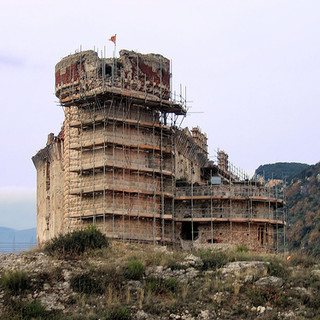 Domenica visita guidata al Castel Govone di Finale Ligure