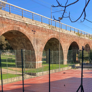 Area sportiva attrezzata nel parco di Lavagnola, approvato il progetto: spazio a 6 postazioni di fitness (FOTO)