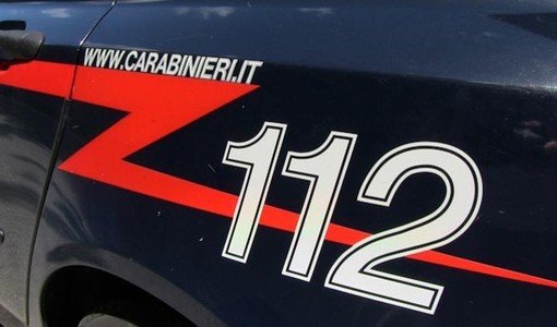 Ruba in una casa a Capodanno, il proprietario rientra e scatta una collutazione: arrestato