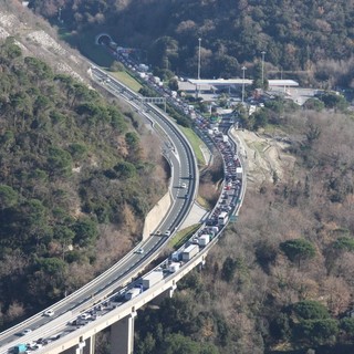 Incidente sulla A10 tra Feglino e Spotorno: mobilitati i soccorsi. Disagi alla viabilità