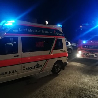 Due aggressioni nella notte e superlavoro delle ambulanze per il soccorso a giovani ubriachi
