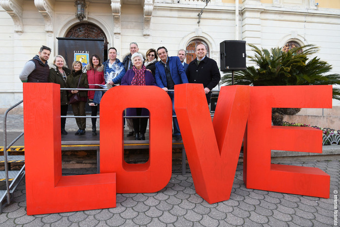 Un flash mob per la premiazione di #alassioinlove