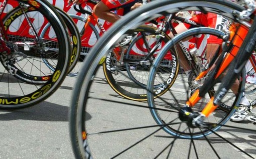 “2^ Gran Fondo Pietra Ligure Cycling Marathon”, il provvedimento di chiusura strade per la competizione ciclistica