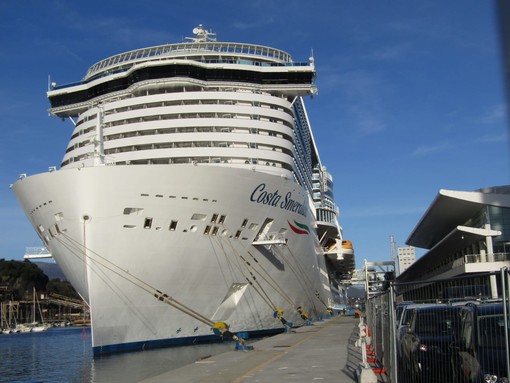 Donna muore a bordo della Costa Smeralda durante la crociera. Indagine della Procura di Savona