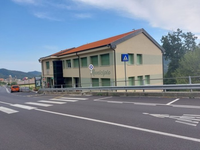 Stella, il Comune insieme all'associazione di Vanni Oddera consegnerà un albero di Natale all'ospedale Gaslini