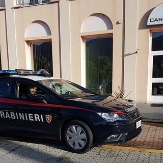 Albenga, uomo deceduto nel sonno nella caserma dei carabinieri: disposta l'autopsia