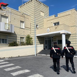 Pregiudicati rubano 3 carte di credito: arrestati a Toirano dai Carabinieri