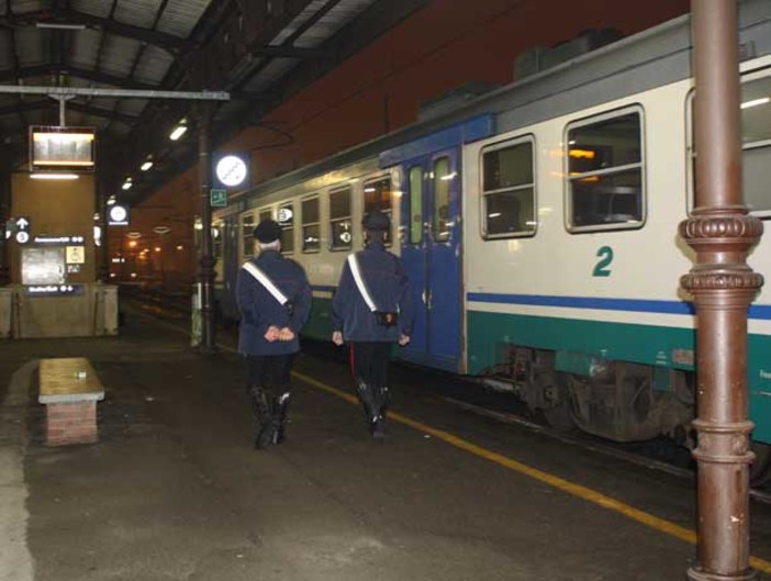 Task force  delle Forze dell'Ordine contro i furti ai pendolari sui treni