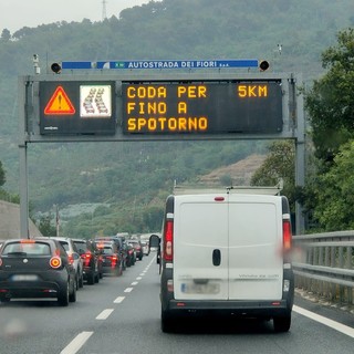 Finite le feste, tornano i cantieri: in autostrada oltre il venti per cento della tratta è occupato da lavori