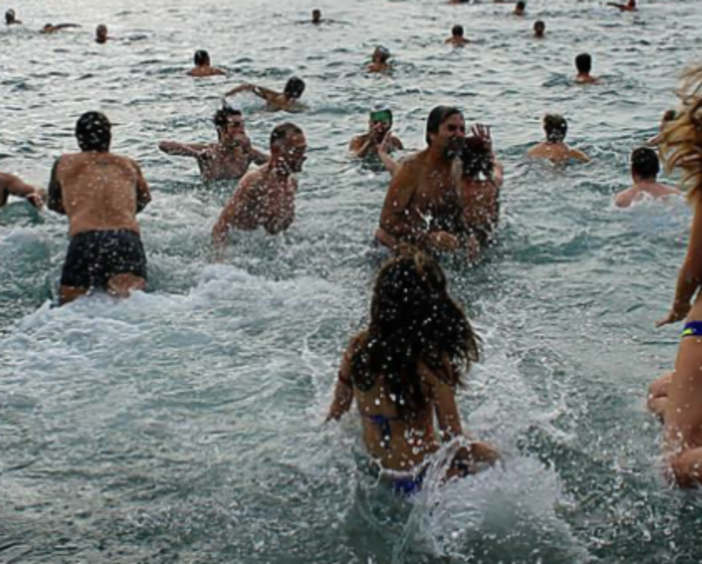 Domani al via la 68ª edizione del Cimento Invernale di Capodanno a Varazze