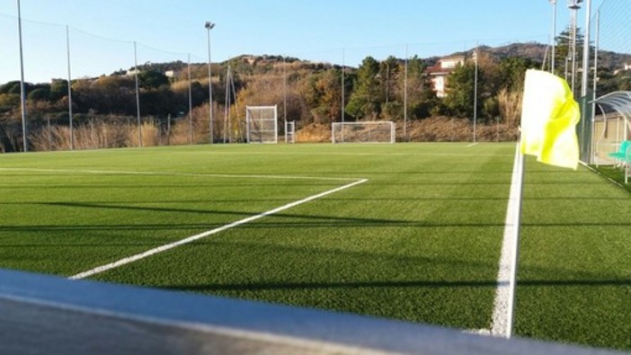 L'inaugurazione dell' &quot;Olmo - Ferro&quot; si avvicina. Completato il campo a 7, avanza la pista di atletica