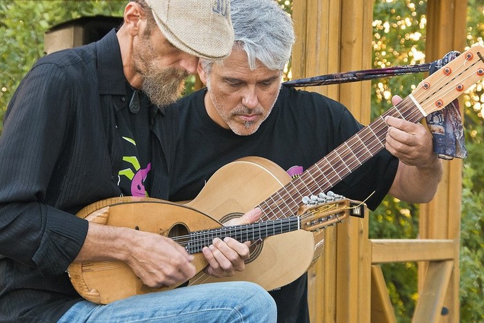 Quiliano, domenica 29 luglio “Dialoghi sonori tra chitarra e mandolino”