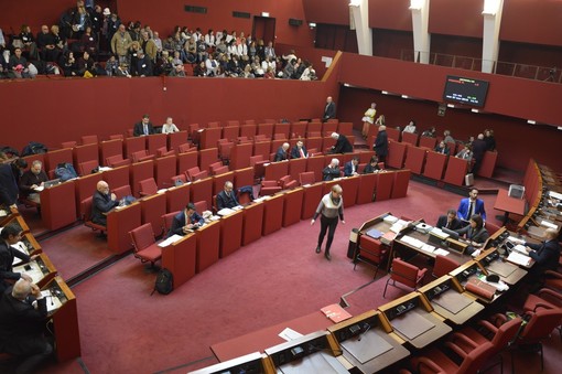 Approvata la delibera per la vendita delle farmacie comunali