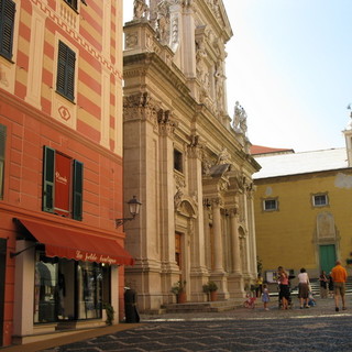 La canonica di Sant'Ambrogio è del Comune di Varazze o della Parrocchia? Affidato l'incarico ad un notaio