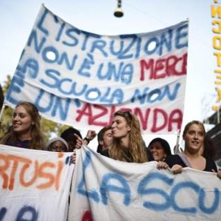 La protesta degli insegnati arriva a Genova