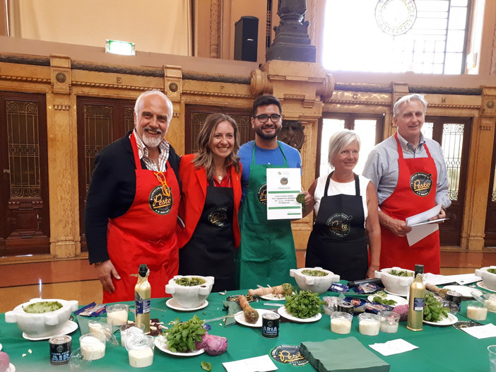 Kevin Serrano vince l'eliminatoria Erasmus del Campionato Mondiale del Pesto al Mortaio