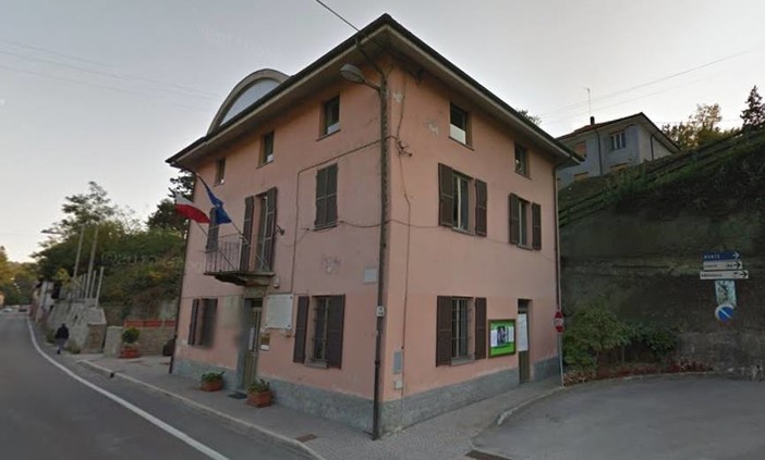 Il municipio di Piana Crixia (fonte Google Maps)